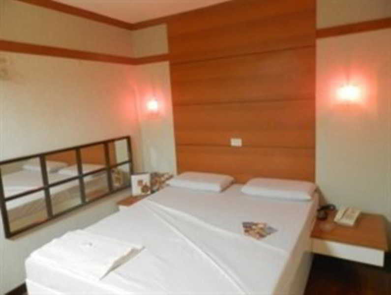Hotel Sogo Sta Mesa Маніла Екстер'єр фото