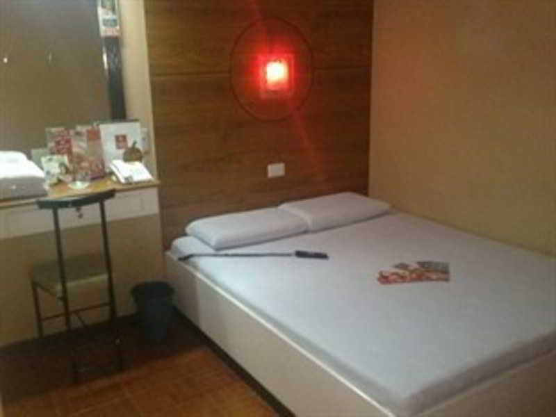 Hotel Sogo Sta Mesa Маніла Екстер'єр фото