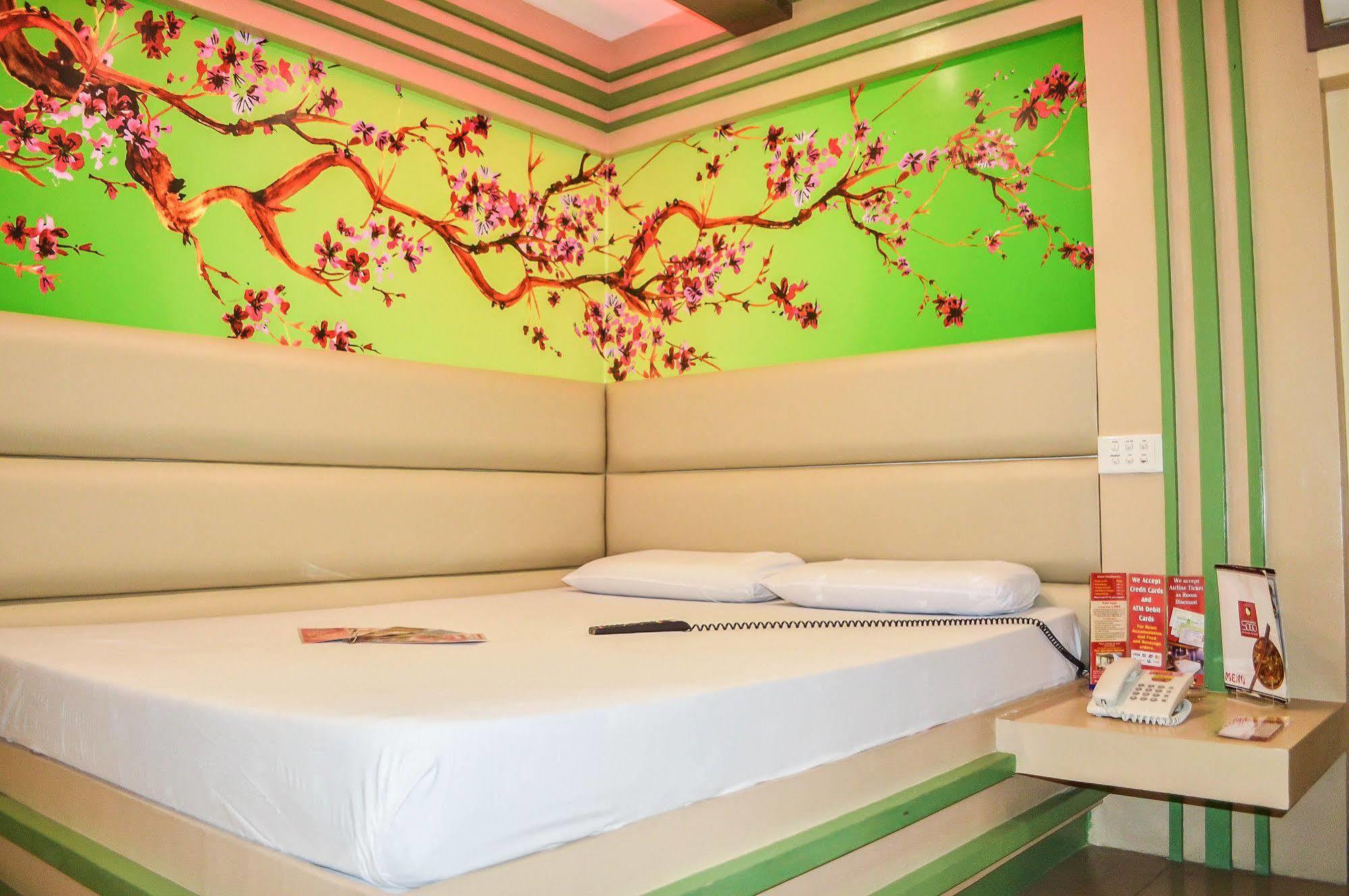 Hotel Sogo Sta Mesa Маніла Екстер'єр фото